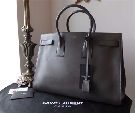 sac yves saint laurent classique|ysl sac de jour large.